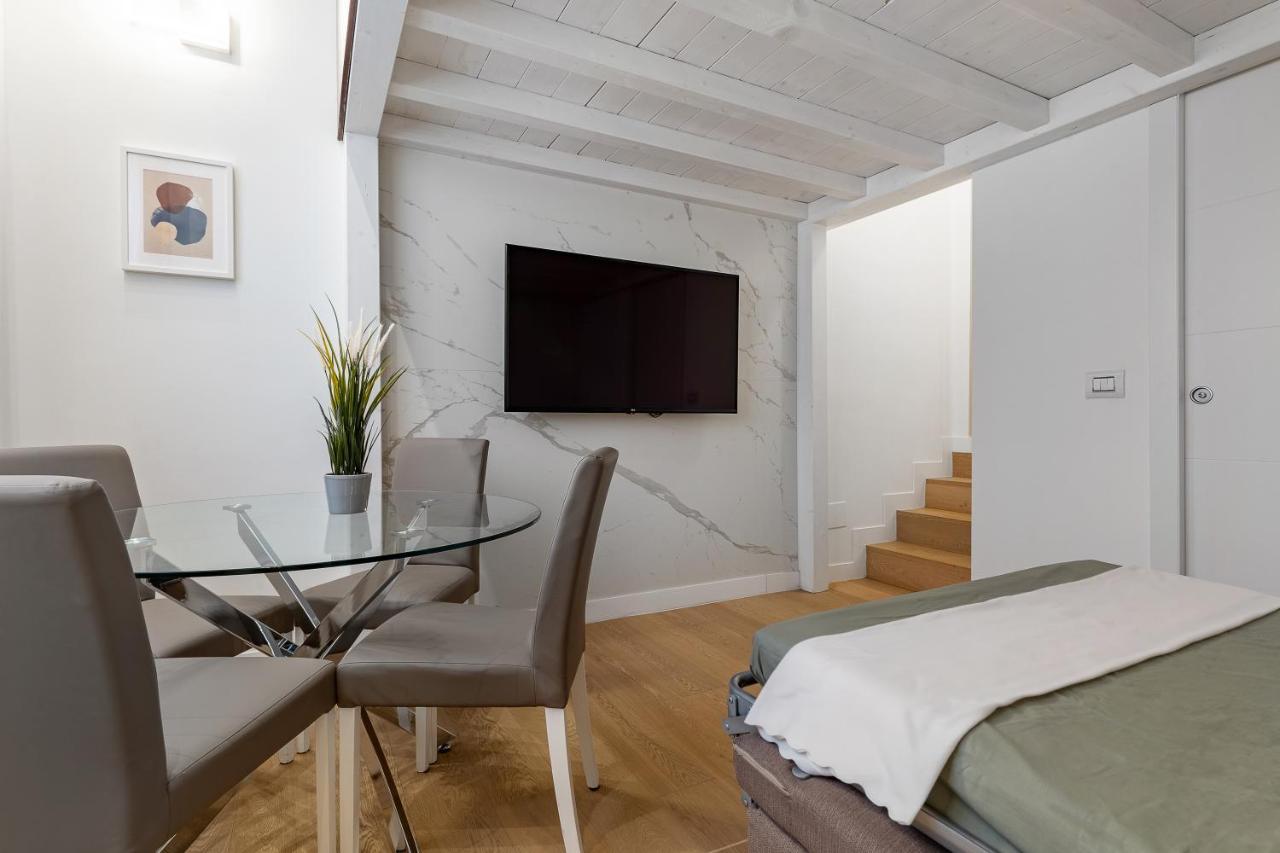 Charming Loft Fashion & Design Tortona District Apartment Milan Exterior photo